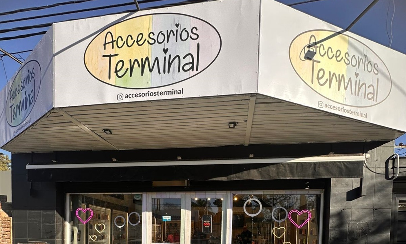 Venden accesorios para celulares, la rompen en Rosario y ahora abren en Funes sobre una estratégica calle